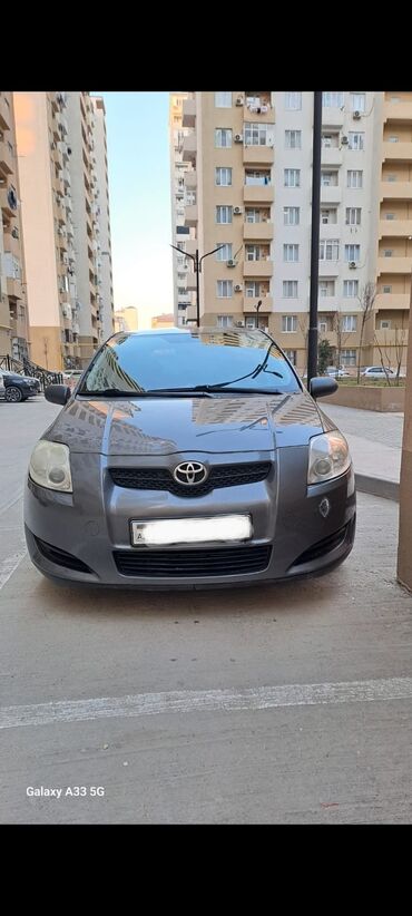 qosqu ev: Toyota Auris: 1.4 л | 2008 г. Хэтчбэк