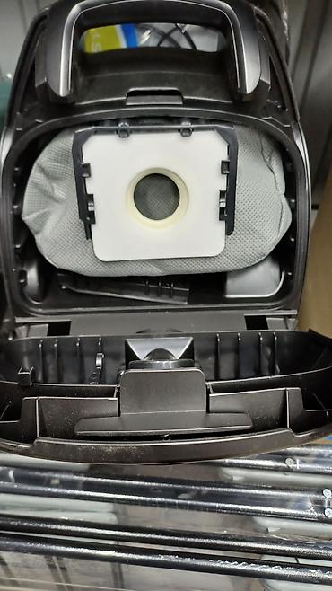 Другая техника для уборки: Пылесос Midea C-Force (серия Galaxy A16) - Мощность: 2000 Вт — — 13