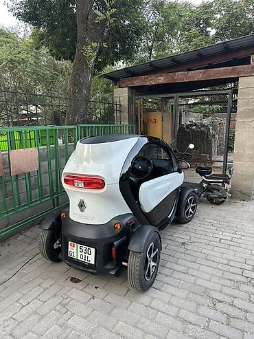 byd e1: Renault Twizy: 2019 г., Автомат, Электромобиль, Купе — 5