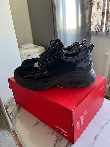 dunk low: Продаю кроссовки отличного качества,и в отличном состоянии размер — 3