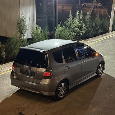 Honda: Honda Jazz: 2005 г., 1.5 л, Автомат, Бензин, Хэтчбэк — 4