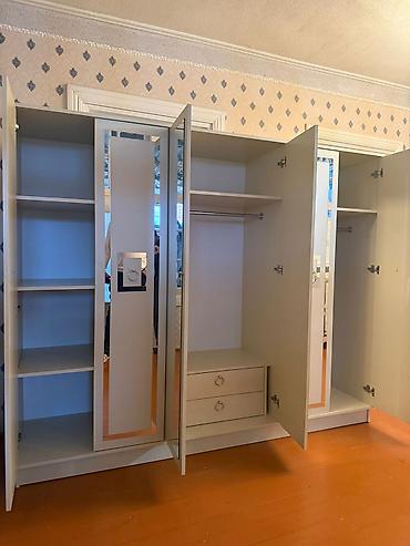 Yeni, 6 qapı, Güzgülü, Ağ, Açılan, Düz dolab lalafo.az -da — 2 Yeni, 6 qapı, Güzgülü, Ağ, Açılan, Düz dolab — 2