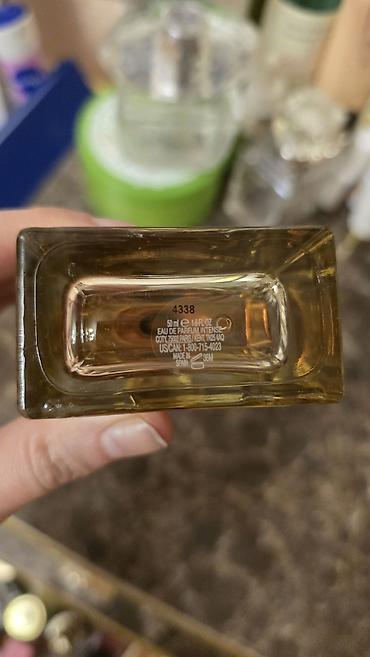 Şəxsi əşyalar: Orijinal Burberry Goddess Intense 50ml. Adore-dan alinib qoxusu uygun — 1