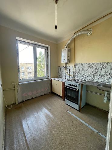 masazirda ev: Bakı, 3 otaqlı, Köhnə tikili, 63 kv. m — 2