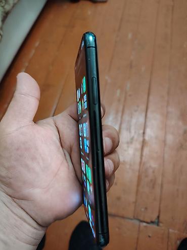2 el ipad: IPhone X, Qara, Face ID — 3