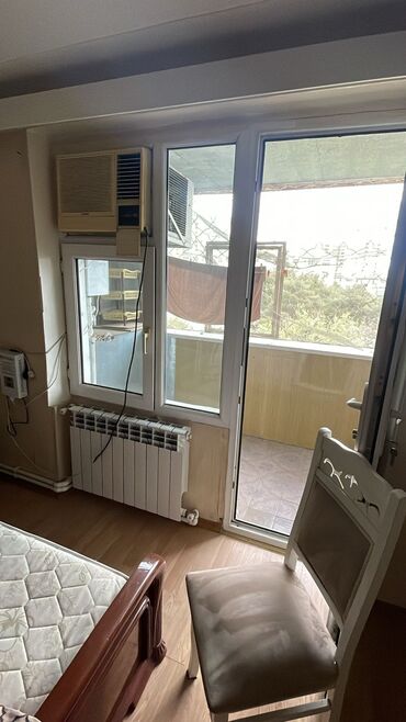 Binalar: Yasamal r. Insaatcilar metrosuna yaxin 3 otagli ev kiraye verilir — 26