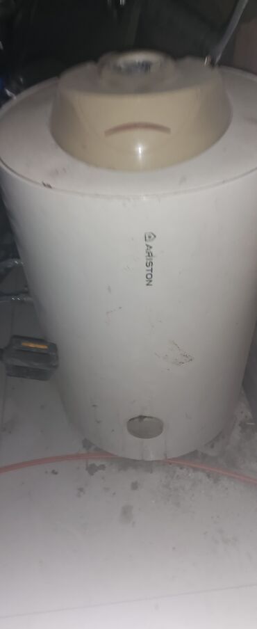 soyuducu islənmis: Ariston 40 l, İşlənmiş