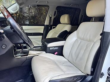 Lexus: Lexus LX: 2011 г., 5.7 л, Автомат, Газ, Внедорожник — 7