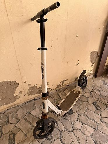 velosiped 4 tekerli: Şəhər içi istifadə üçün nəzərdə tutulmuş iki təkərli samokat. Sadə və — 1