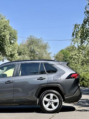 Toyota: Toyota RAV4: 2019 г., 2.5 л, Автомат, Бензин, Кроссовер — 8