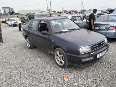 матиз прадаю: Volkswagen Vento: 1993 г., 1.6 л, Механика, Бензин, Седан