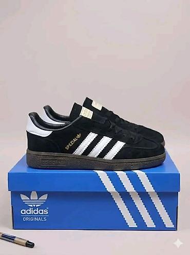 Patike: Nove Turske patike Spezial
 od 36 do 40 
4700 din
PK🌛 — 4