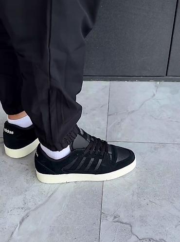 ботасы адидас: Мужские кроссовки, 42, Adidas, Новый, цвет - Черный, Платная доставка — 1