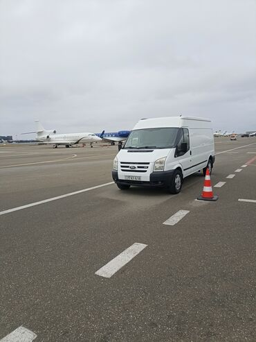 turbo az ford transit sərnişin: Yuk maşını uzunluğu 3,30 hər növ yük qiymət 5 azn mebellərin sökülüb