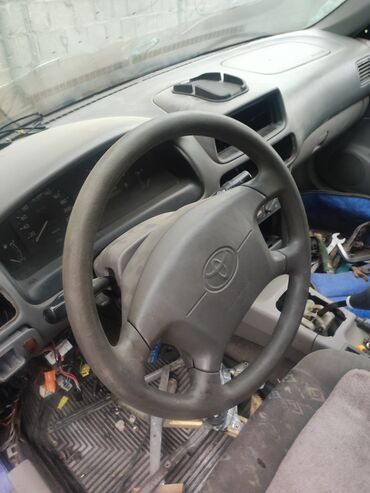 Toyota: Toyota Corolla: 1998 г., 1.3 л, Механика, Бензин, Седан — 4