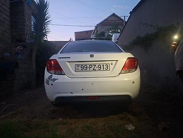 i̇ran: Iran Khodro : 1.7 l | 2021 il 250000 km Sedan — 3