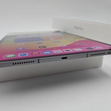 Планшеты: Планшет, Apple, память 1 ТБ, 12" - 13", Wi-Fi, Б/у, Классический цвет - Серебристый — 6