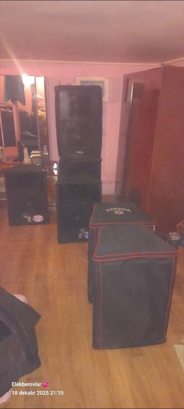 Dinamiklər və kolonkalar: Salam dest aparat 2. 4. 6 kalonka ilədə satılır usta görmeyib — 8