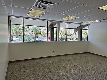 Аренда помещений свободного назначения: Центр Шопокова !!! Общее 280 кв м 9 комнат ! Евроремонт . 2 этажа — 3