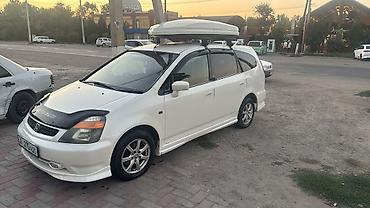 китаец машина: Honda Stream: 2002 г., 2 л, Автомат, Минивэн — 4