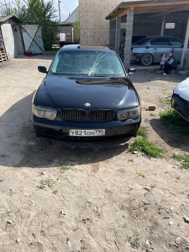объем 1: BMW 735: 2002 г., 4.4 л, Автомат, Бензин, Седан