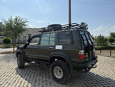 сары булун: Isuzu Bighorn: 2001 г., 3 л, Автомат, Газ, Жол тандабас — 4