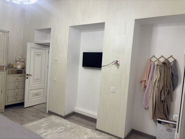 Həyət evləri və villaların satışı: Ev Maştağa Qəsəbəsi düz yolun kənarında yerləşir. Kiçik həyəti var o — 5