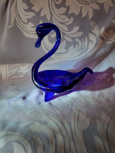 Ostali kućni dekor: Murano figura,pepeljara labud duvano staklo 70te. Figura,pepeljara — 1