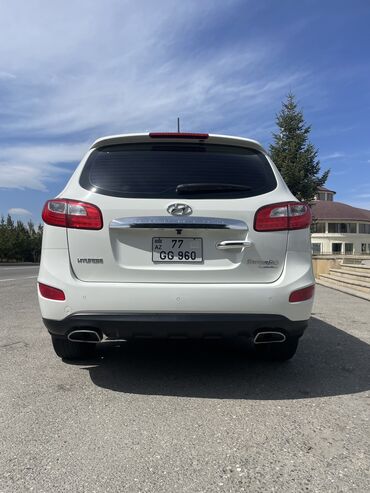 Hyundai: Hyundai Santa Fe: 2.4 l | 2010 il Ofrouder/SUV — 6