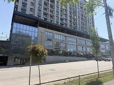 арт сквер art square: Светлое коммерческое помещение в центре города, современном — 4