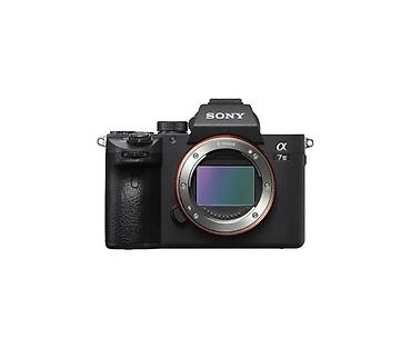 iphone 8 plus irşad: Sony Alpha a7 III (ILCE-7M3) tam kadr güzgüsüz fotoaparat gövdəsi - — 1