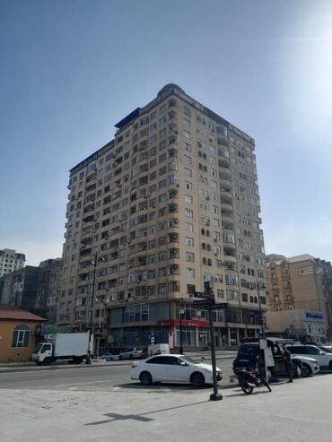 xacmazda satilan evler: 2 комнаты, Новостройка, м. Эльмляр Академиясы, 110 м²