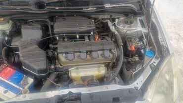 Honda: Honda Civic: 2002 г., 1.5 л, Автомат, Бензин, Хэтчбэк — 8