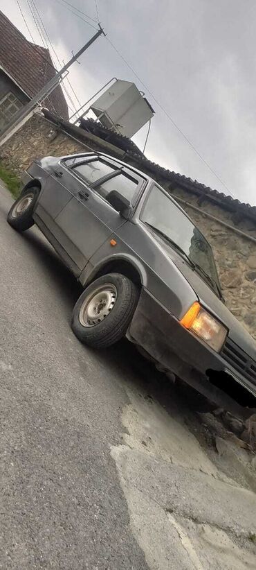 Digər Avtomobillər: VAZ-21099modeli avtomobil satılır. Avtomobil yaxşı vəziyyətdədir və