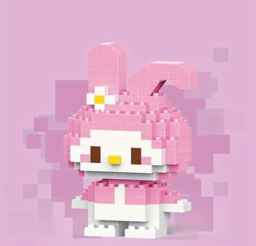 oyuncaq traktor: ● Melodiya fiquru lego 
● 4 azn
