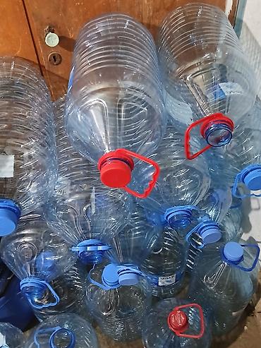 banka satisi: Toplu plastik bidonlar (təxminən 5–10 litr arası) – qapaqlı və daşıma — 6