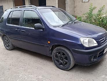 tayota auris: Toyota Raum: 1997 г., Автомат, Бензин, Хэтчбэк — 2