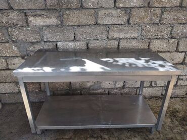 Restoran manqalları: Masa, paslanmaz. İşlənmiş, normal vəziyətdədir. 140x66x85sm
