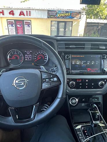 jeely coolray: Ssangyong Korando: 2021 г., 1.5 л, Автомат, Бензин, Кроссовер — 4