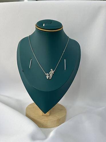 ailə qurmaq: Gümüş rəngli zərif boyunbağı kolleksiyası - Material: gümüş rəngli — 1