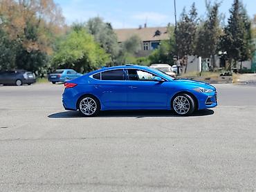 hyundai elantra disk: Hyundai Elantra: 1.6 l | 2018 il Sedan — 5