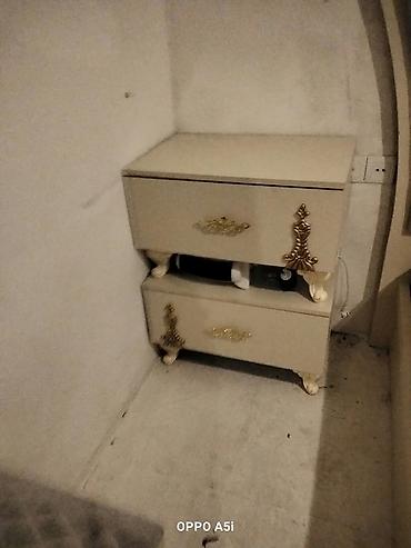 mini tumba: Yataq dəsti satılır qiyməti 450 manat dəstə daxildi dolab taxt — 2
