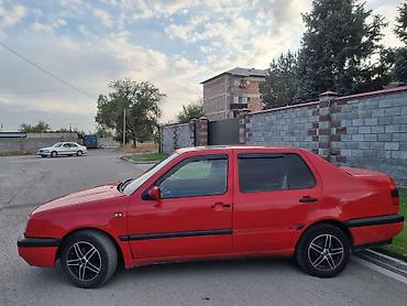Продажа авто: Volkswagen Vento: 1995 г., 1.8 л, Механика, Газ, Седан — 3