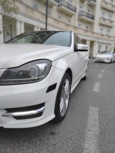 Mercedes-Benz: Mercedes‑Benz C‑Class sedan - Kuzov: Ağ rəng, 4 qapı, sedan - — 9