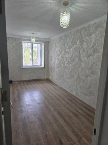 московская: 3 комнаты, 64 м²