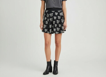 spódnice bombka czarne: Women`s skirt, size M