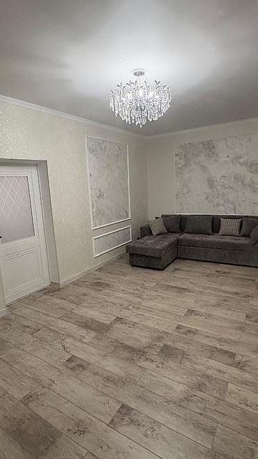 Продажа коттеджей и домов: 🌿🏡 **Дом в ж/м Ак-Орго** 📐 126 м² | 🏠 4 комнаты | 2 этажа 🌳 Участок 2 — 3