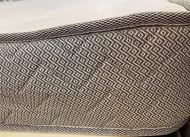 Digər mebel: İdeal təzə vəziyyətdə matras satılır. - Ölçülər: uzunluq 2 m, eni — 5