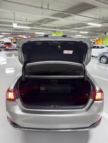 Lexus: Lexus ES: 2019 г., 2.5 л, Гибрид — 5