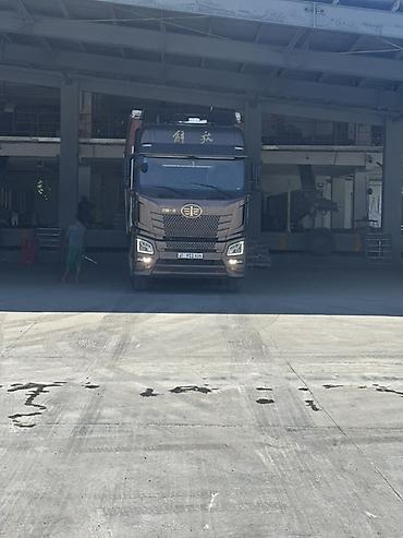 Тягачи: Тягач, Howo, Тентованный — 7